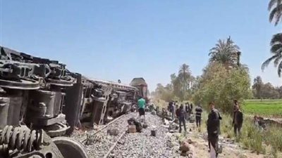 رئيس الوزراء و5 وزراء يتوجهون إلى سوهاج.. ولجنة فنية للوقوف على أسباب الحادث