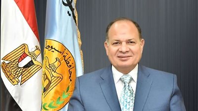 محافظ أسيوط: إزالة 17 تعديًا على أراضي زراعية ومخالفات بناء بـ4 مراكز