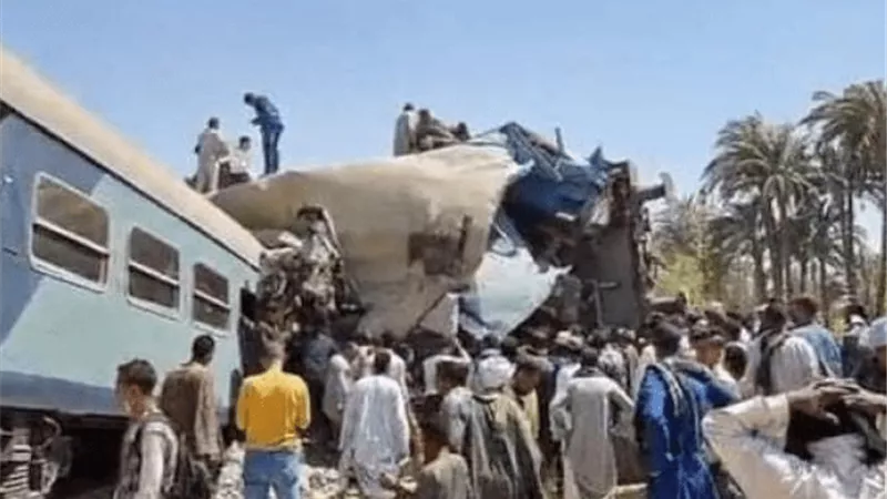 زعيم الأغلبية يتفقد مستشفى سوهاج ويزور مصابين حادث القطار