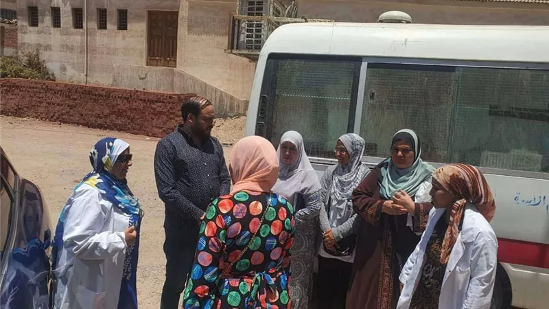 جولة تفقدية لـ«حطب» ضمن مبادرة 100 يوم صحة بالإسماعيلية