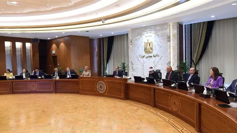 الوزراء يستعرض الخطوات الخاصة بتنفيذ عدد من قرارات الأعلى للاستثمار
