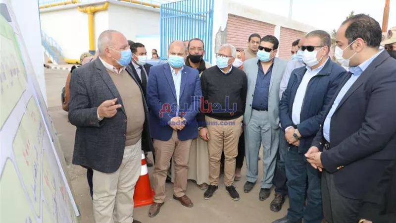 محافـظ المنوفية يلتقى عدد من الحالات الإنسانية بمركز الشهداء