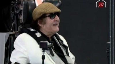 محيي إسماعيل يتغزل في مذيعة: شبه ممثلة أجنبيه.. فيديو