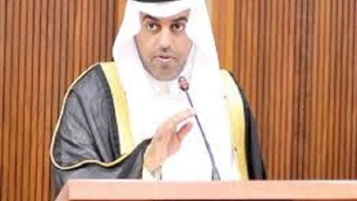 البرلمان العربي يشيد بنجاح الجهود المصرية في إنهاء أزمة السفينة الجانحة