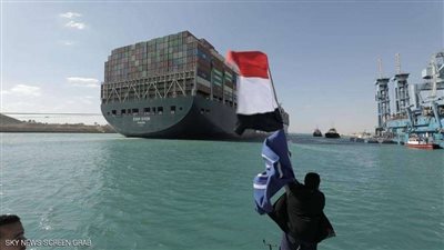 أول تعليق من رئيس هيئة قناة السويس بعد إنجاز مهمة تعويم السفينة