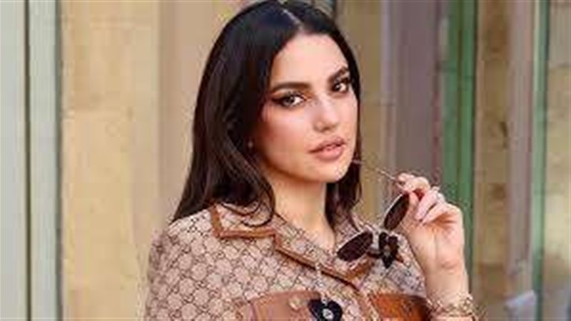 الفنانة درة