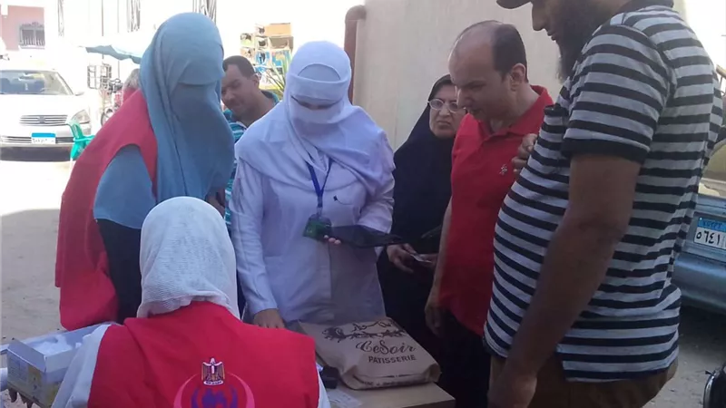 الجزار يستكمل جولاته بحملة 100 يوم صحة بمستشفى الأطفال وحميات دمنهور