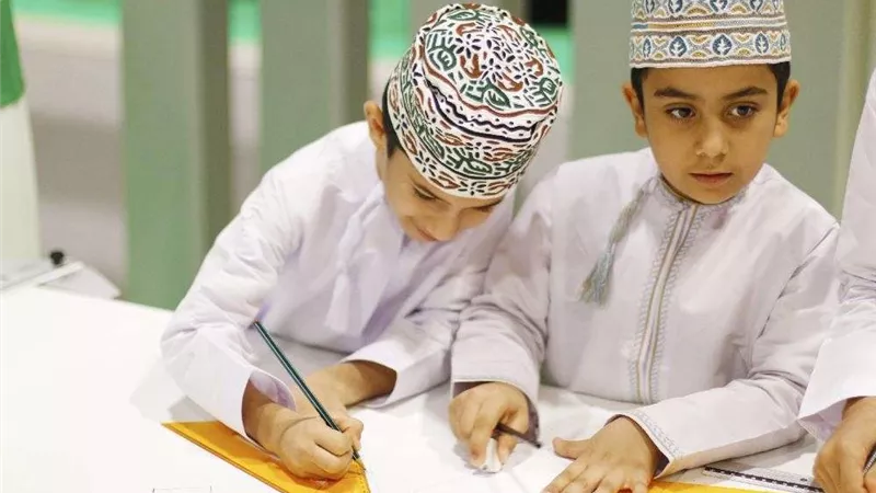 دولة عربية تعلن تعليق الدراسة