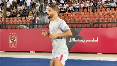 عبدالله جمعة يؤدي تدريبات تأهيلية قبل العودة للمران الجماعي