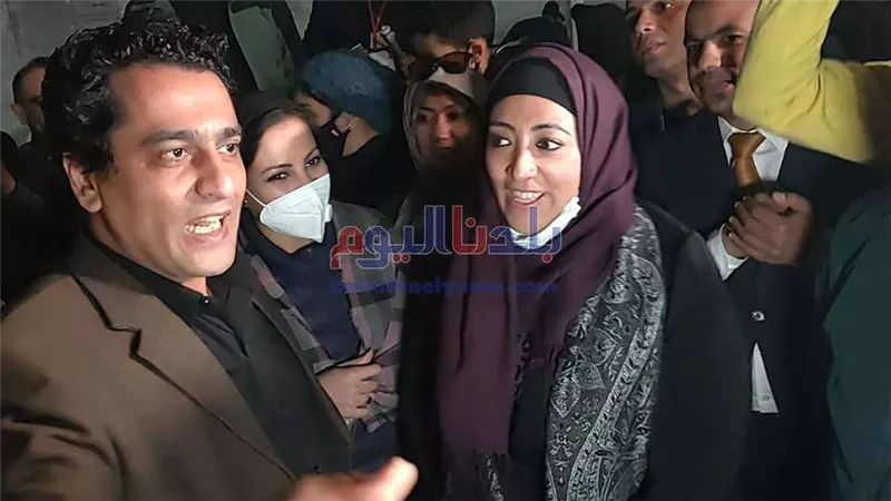 فرحة عارمة لـ دعاء النجار و ايمن عبد المجيد بعد الفوز بـ انتخابات الصحفيين.. صور