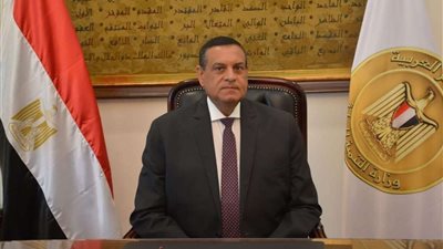 وزير التنمية المحلية ومحافظ الغربية يفتتحان معرض صنع في الغربية للمنتجات اليدوية