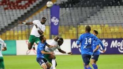 سموحة يحسم الشوط الأول أمام المصري بهدف نظيف بالدوري
