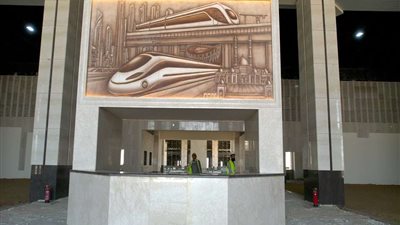 بالصور.. شاهد محطة العاصمة المركزية للقطار السريع