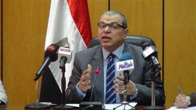 وزير القوي العاملة يتابع مستحقات مصري توفي  بالكويت