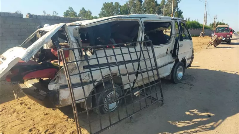 بالأسماء.. مصرع وإصابة 7 أشخاص في حادث تصادم سيارتين  بـ بني سويف