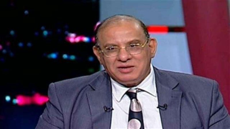 الدكتور طلعت عبد