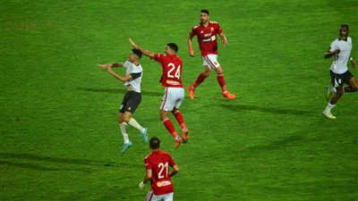 الشوط الأول.. التعادل السلبي يسيطر على مباراة الأهلي والحدود في ليلة التتويج