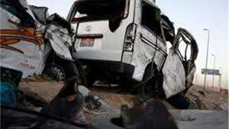 مصرع سيدتين وإصابة 6 آخرين إثر انقلاب ميكروباص بالإسماعيلية