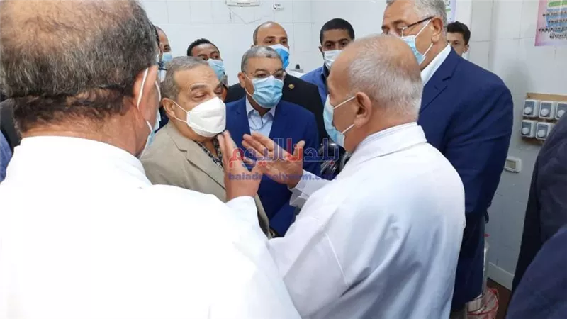 وزيرا الزراعة والإنتاج الحربى يفتتحان مجمع الألبان المطور بأبو قرقاص
