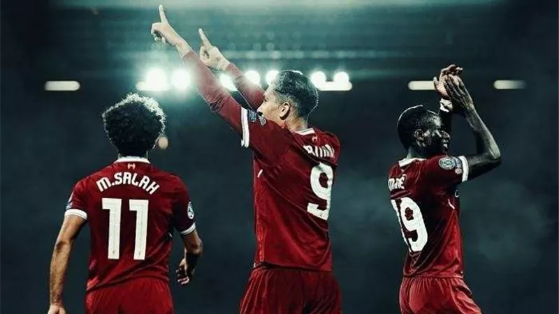 غليان في ليفربول.. ماني وفيرمينو يتأمران على محمد صلاح لطرده من النادي