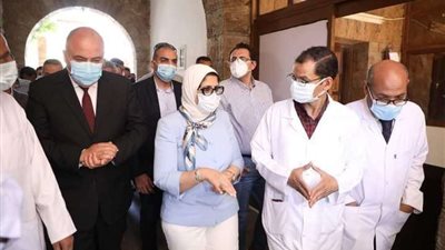 وزيرة الصحة توجه الشكر للأطقم الطبية وأسرهم  لجهودهم في مواجهة كورونا