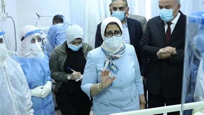 وزيرة الصحة: توافر مخزون كاف من الأكسجين على مستوى الجمهورية