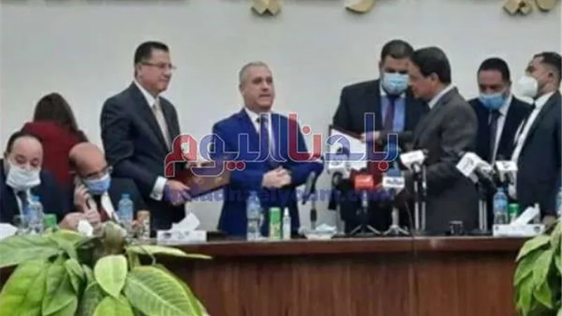 الشوربجي يفتتح حفل تقنين أوضاع إصدارات المؤسسات القومية