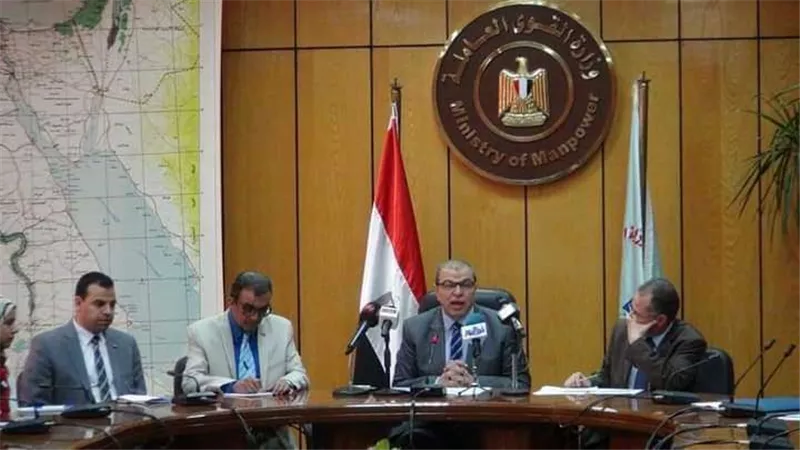 وزير القوى العاملة: التفتيش على 71813 منشأة لمتابعة إجراءات مواجهة 