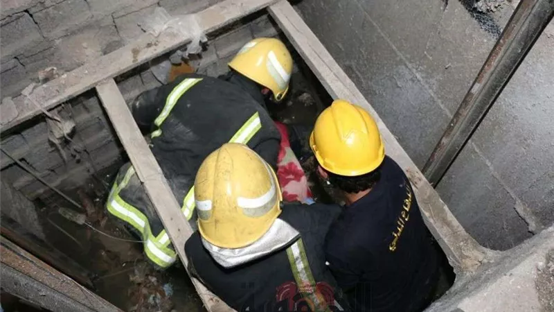 مصرع  شخص داخل أسانسير أثناء إطفاء حريق شقة بالمعادى
