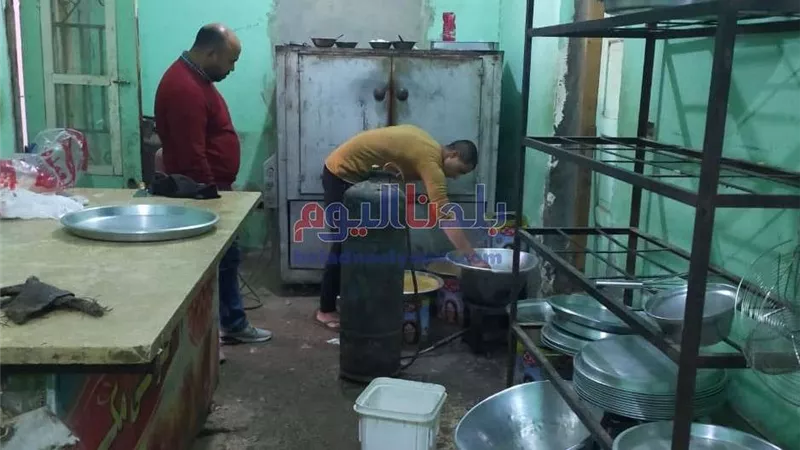 ضبط أغذية منتهية الصلاحية في بني سويف