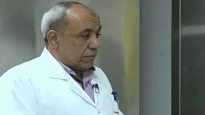 أستاذ في علم الفيروسات يوضح كيف تنتشر حمى الضنك؟.. فيديو