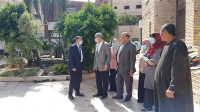 محافظ القليوبية يتفقد مستشفى بنها التعليمي.. صور