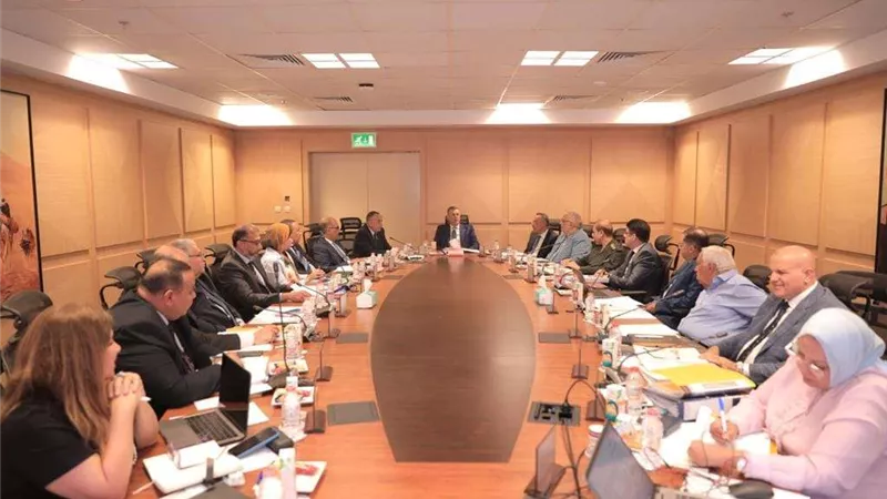 وزير السياحة والآثار يترأس اجتماع إدارة المجلس الأعلى للآثار