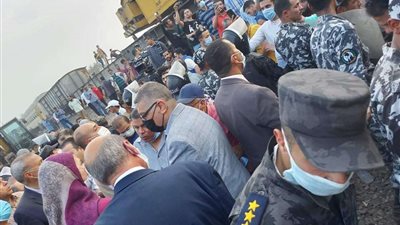 وزير النقل يتابع إحلال وتجديد قضبان موقع حادث قطار طوخ