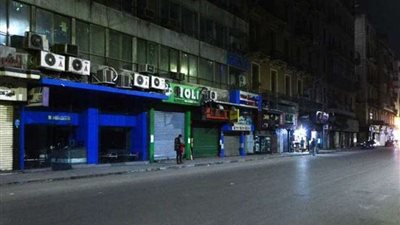 وزير التنمية المحلية يوجه المحافظات بتطبيق المواعيد الصيفية لفتح وغلق المحال التجارية والمطاعم