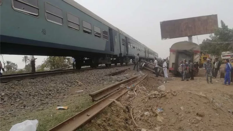 عودة حركة القطارات في الاتجاهين بمنطقة حادث قطار بنها