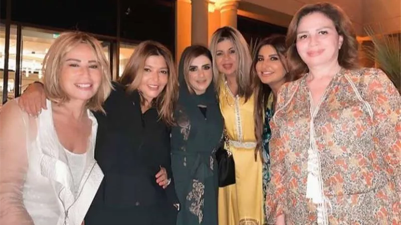 سميرة سعيد: 