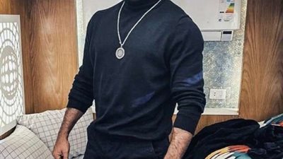 أحمد العوضي يمزح مع الجمهور بنشر كوميكسات له من مشاهد في 