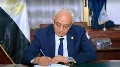 أوائل الثانوية العامة يشاركون بالمؤتمر الصحفى لوزير التعليم لتكريمهم
