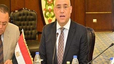 وزير الإسكان: جارٍ تنفيذ 151 محطة معالجة ثنائية وثلاثية للصرف الصحى