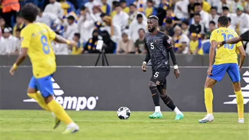 الشباب السعودي يتمسك بـ التمبكتي ويرفض عرضي اتحاد جدة والأهلي