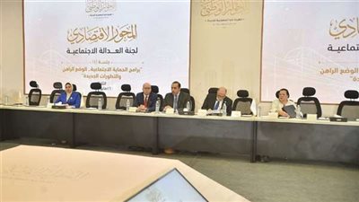 مستشار رئيس حزب المصريين الأحرار يطالب بإعادة هيكلة الدين الخارجي