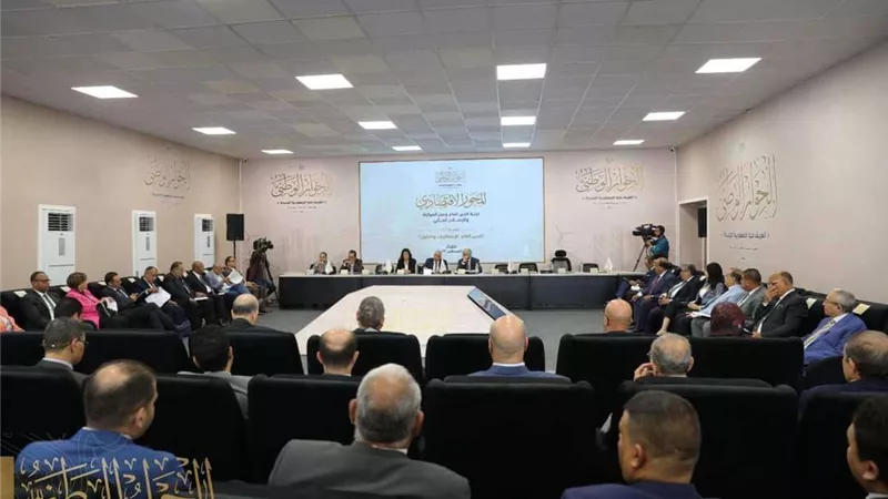 رئيس اقتصادية المحافظين: يجب علي الحكومة تدبير موارد حقيقية لتخفيض الديون