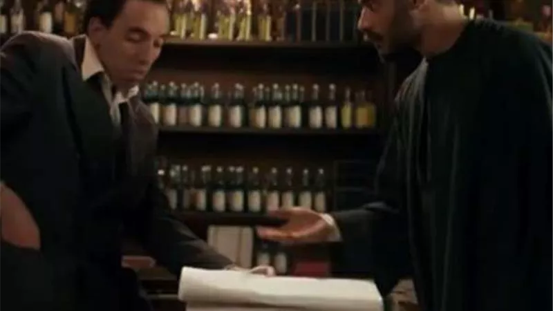 تعليق صادم من خالد يوسف على مشهد اسماعيل ياسين في مسلسل 
