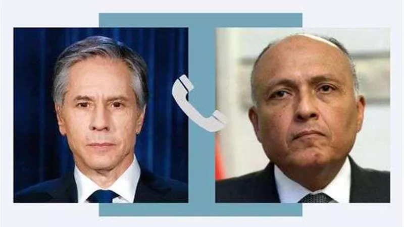 وزير الخارجية يتلقى اتصالاً هاتفياً من نظيره الأمريكى