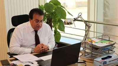 وزير التعليم يترأس اجتماع المجلس الأعلى للمستشفيات الجامعية