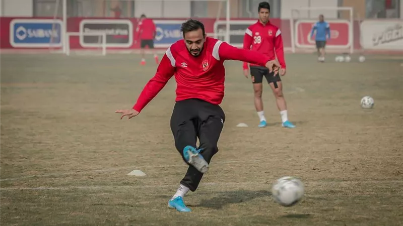 نجم الأهلي والزمالك الأسبق: كهربا يشارك بالعند في الزمالك وطاهر محمد طاهر أفضل منه