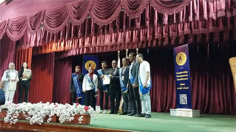 بعنوان 