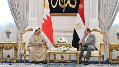 عاجل| الرئيس السيسى يستقبل عاهل البحرين بمدينة العلمين الجديدة
