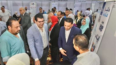 وزارة العمل توفر 4288 وظيفة خالية للشباب.. تفاصيل